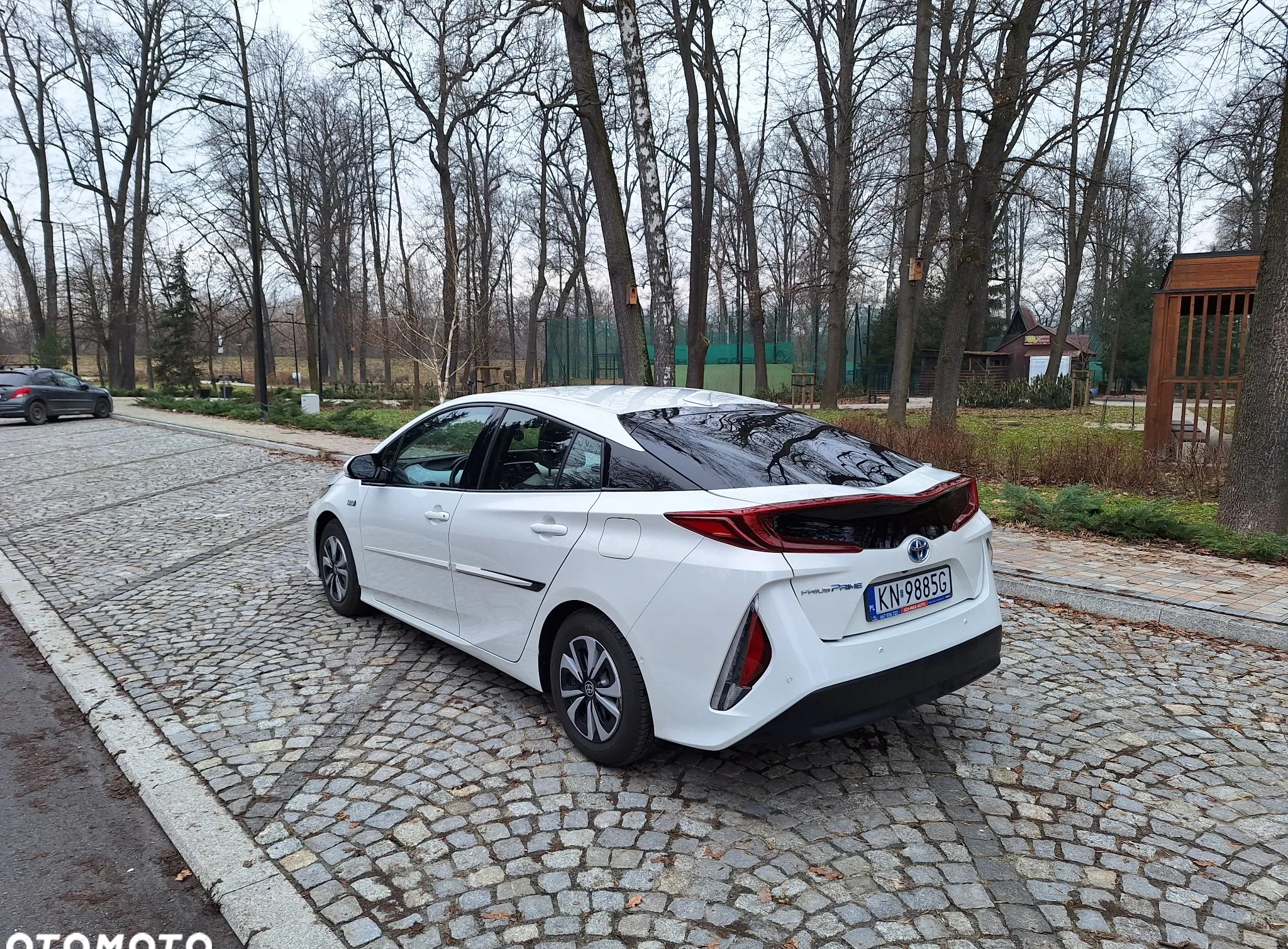 Toyota Prius cena 82000 przebieg: 130000, rok produkcji 2018 z Krajenka małe 191